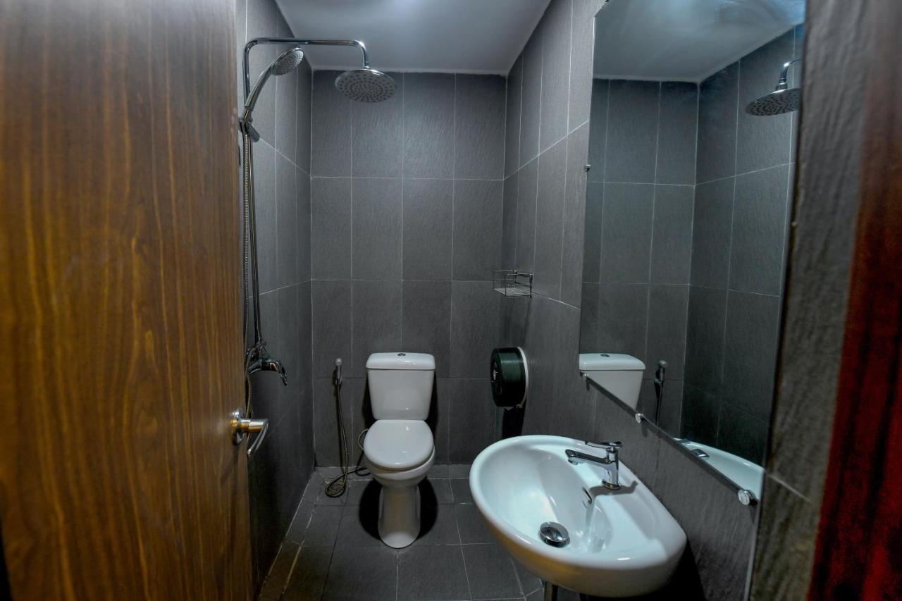 Ned Kelly Hotel & Irish Pub Mandalaj Zewnętrze zdjęcie